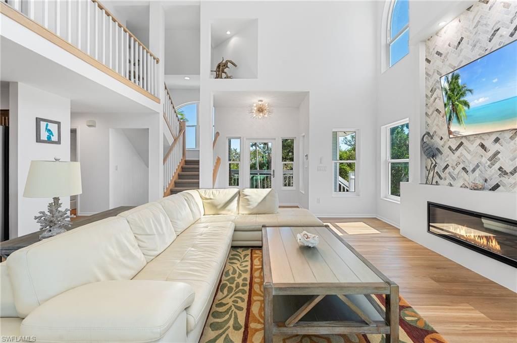 241 Violet Dr, Sanibel, FL 33957 Photo