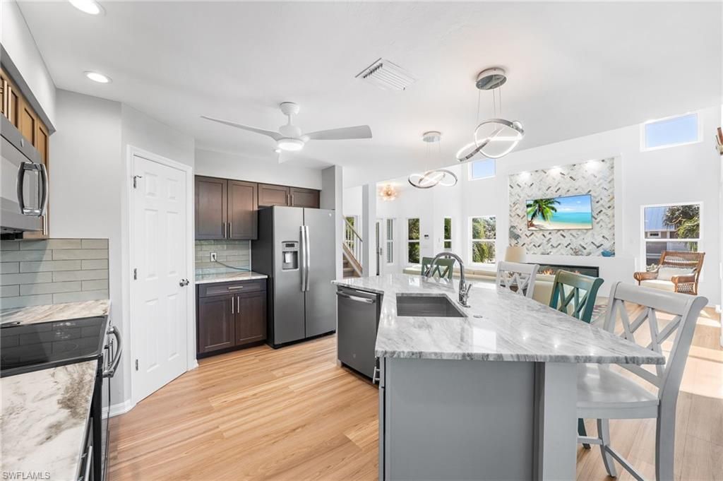 241 Violet Dr, Sanibel, FL 33957 Photo