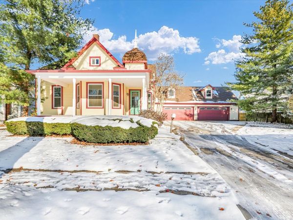 202 E Daggy Street, Tuscola, IL 61953