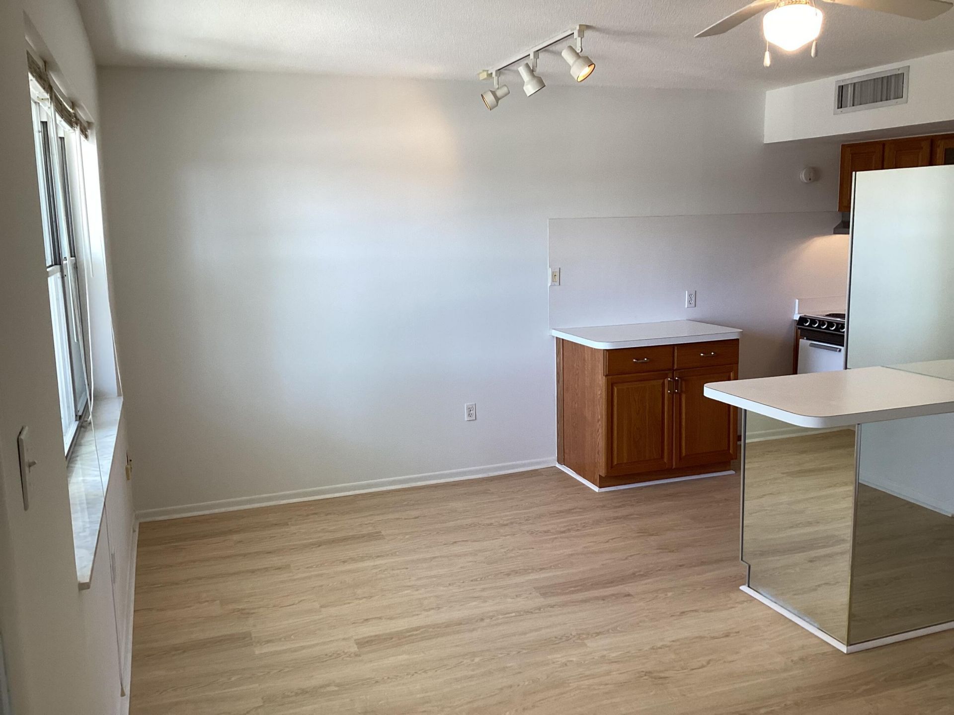 1200 Colonnades Drive, Unit 202, Fort Pierce, FL 34949 Photo