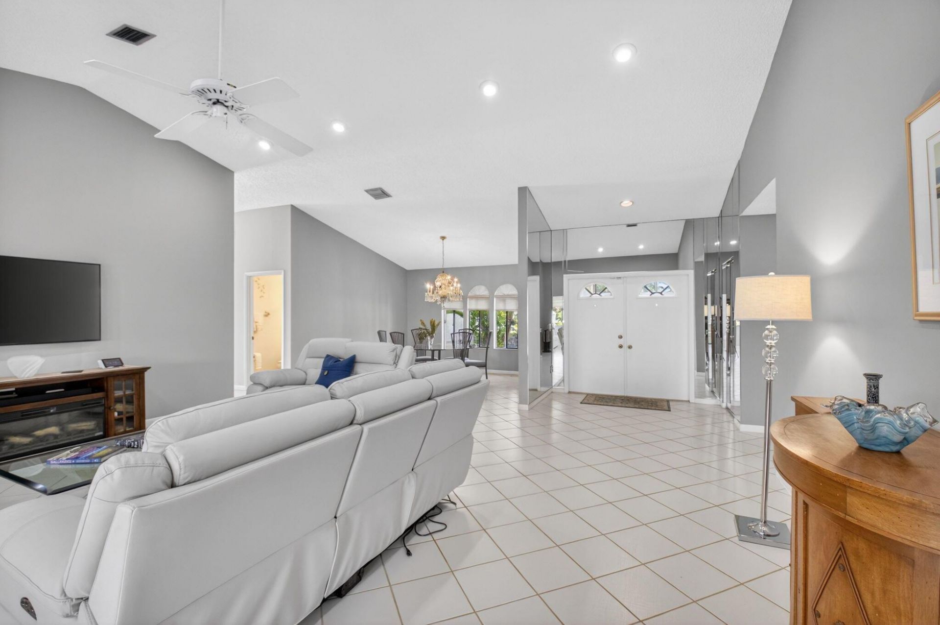 2905 Riviera Drive, Delray Beach, FL 33445 Photo