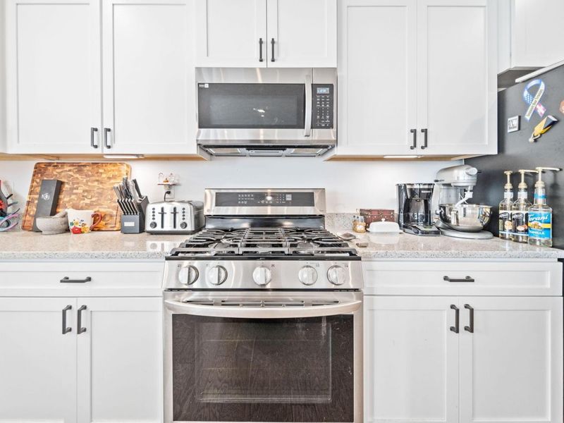 507 Walker Pointe Drive, Commercial Point, OH 43116 Photo 11