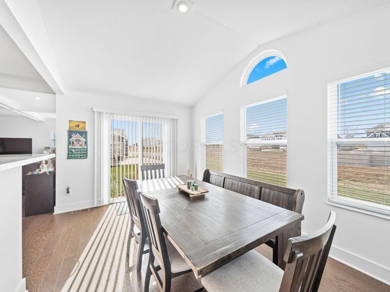 507 Walker Pointe Drive, Commercial Point, OH 43116 Photo 15