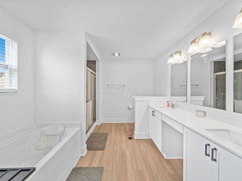 507 Walker Pointe Drive, Commercial Point, OH 43116 Photo 37