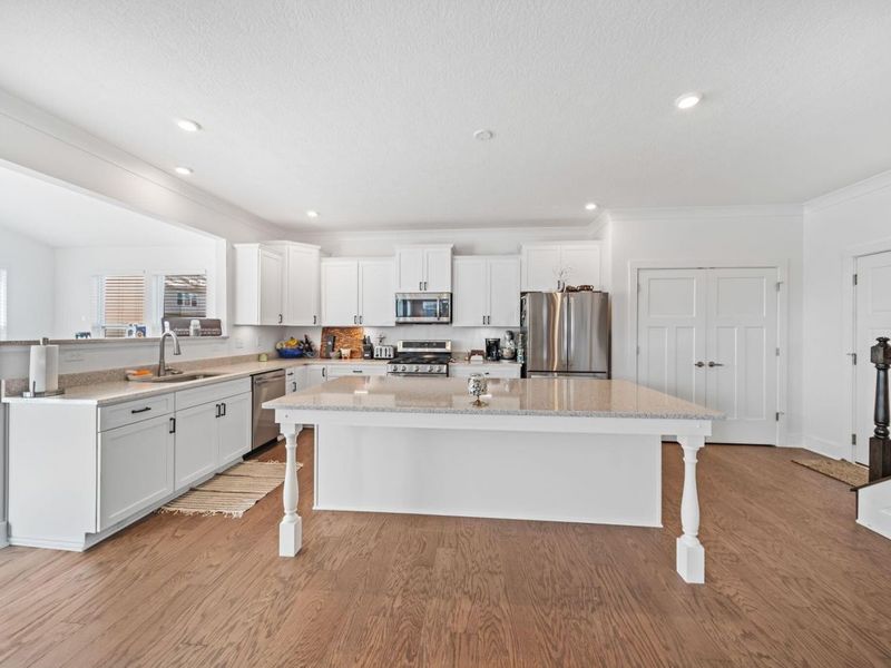 507 Walker Pointe Drive, Commercial Point, OH 43116 Photo 7