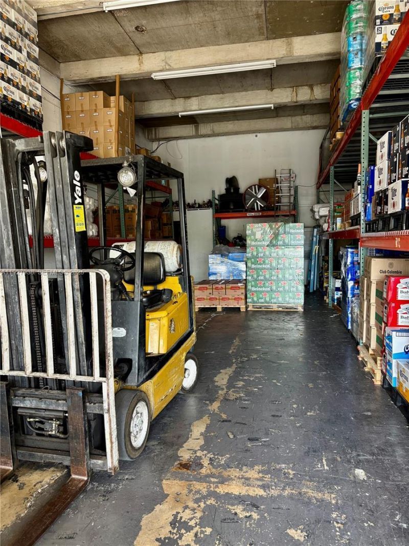 7441 NW 72nd Ave, Medley, FL 33166 Photo