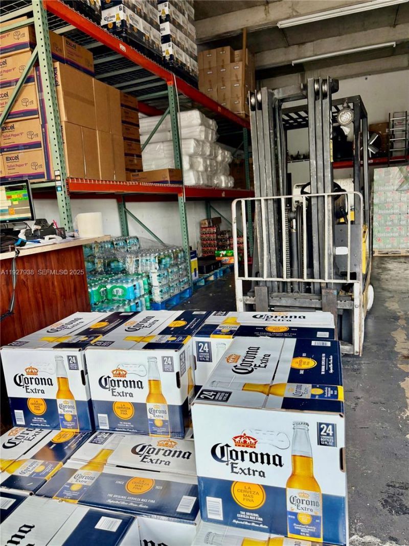 7441 NW 72nd Ave, Medley, FL 33166 Photo