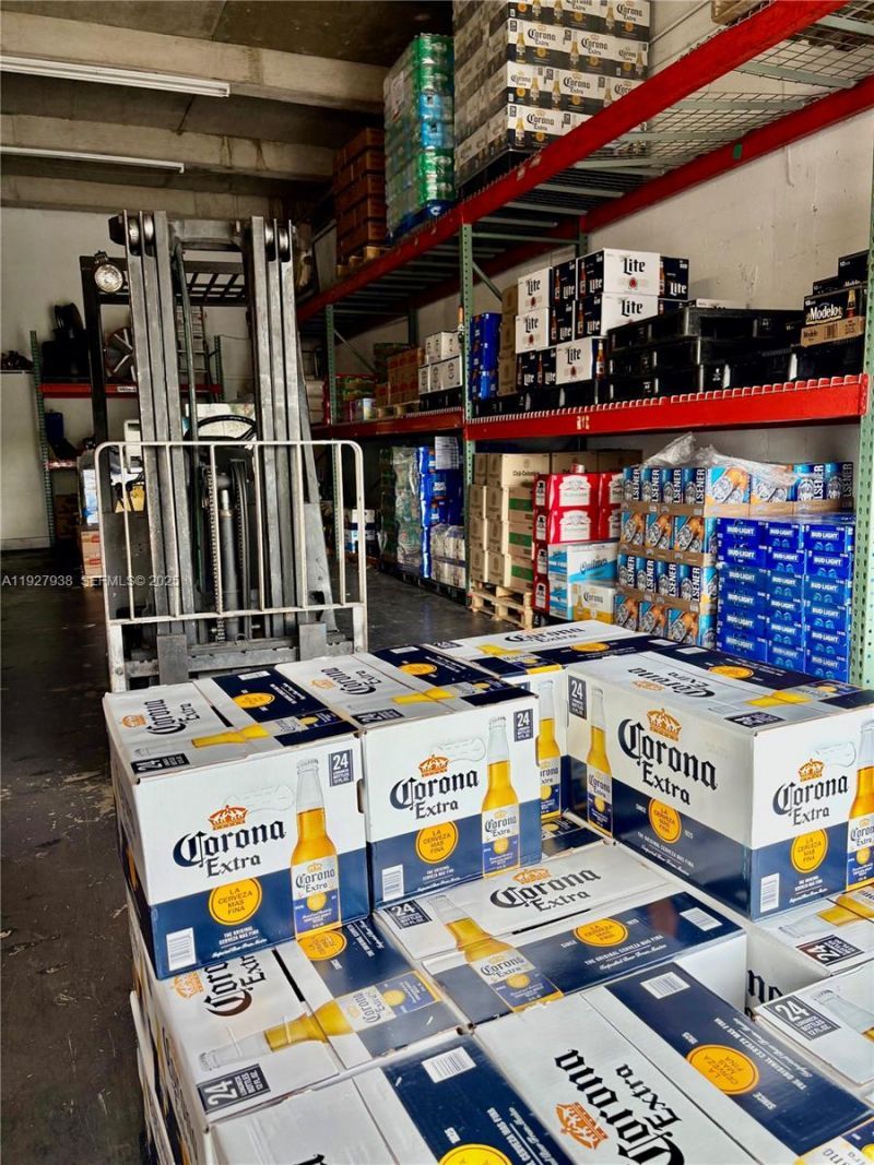 7441 NW 72nd Ave, Medley, FL 33166 Photo