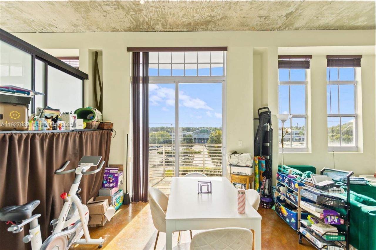 1789 NE Miami Gardens Dr, Unit W403, Miami, FL 33179 Photo