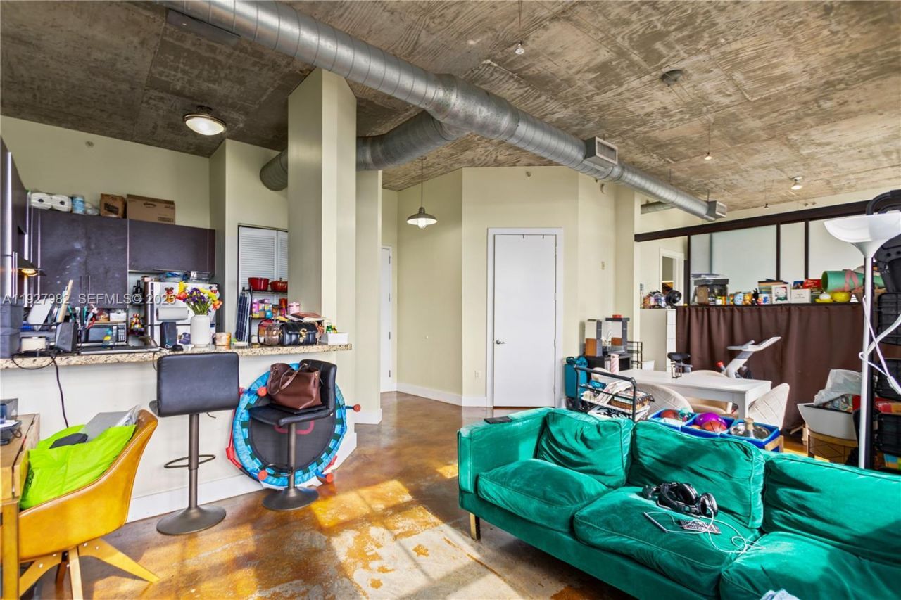 1789 NE Miami Gardens Dr, Unit W403, Miami, FL 33179 Photo