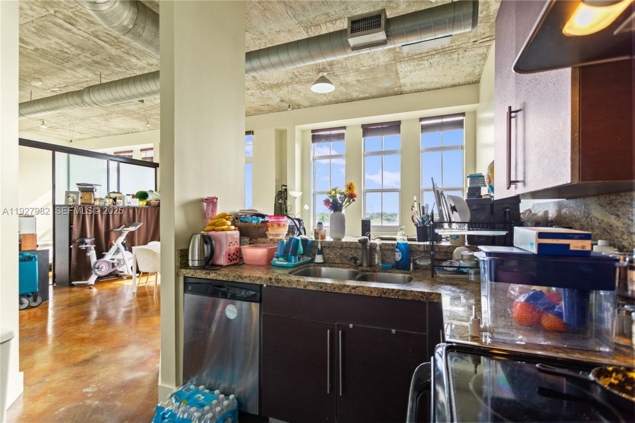 1789 NE Miami Gardens Dr, Unit W403, Miami, FL 33179 Photo