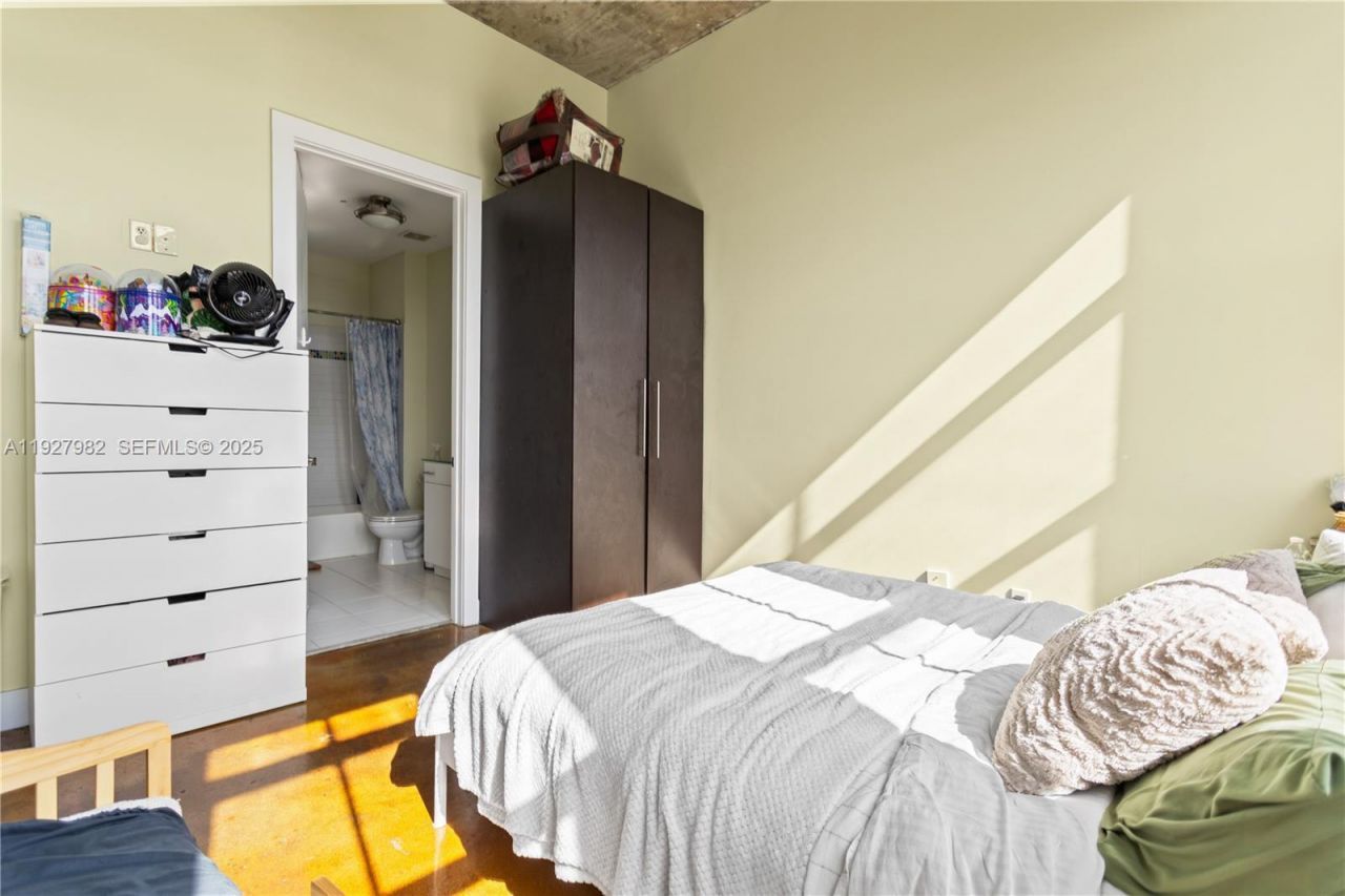 1789 NE Miami Gardens Dr, Unit W403, Miami, FL 33179 Photo