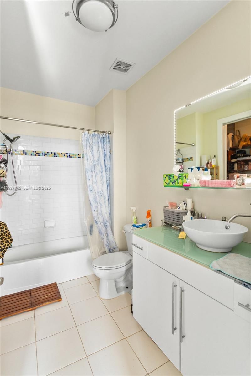 1789 NE Miami Gardens Dr, Unit W403, Miami, FL 33179 Photo