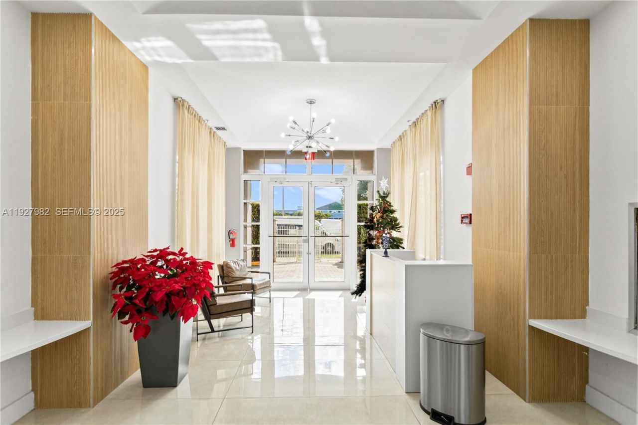 1789 NE Miami Gardens Dr, Unit W403, Miami, FL 33179 Photo