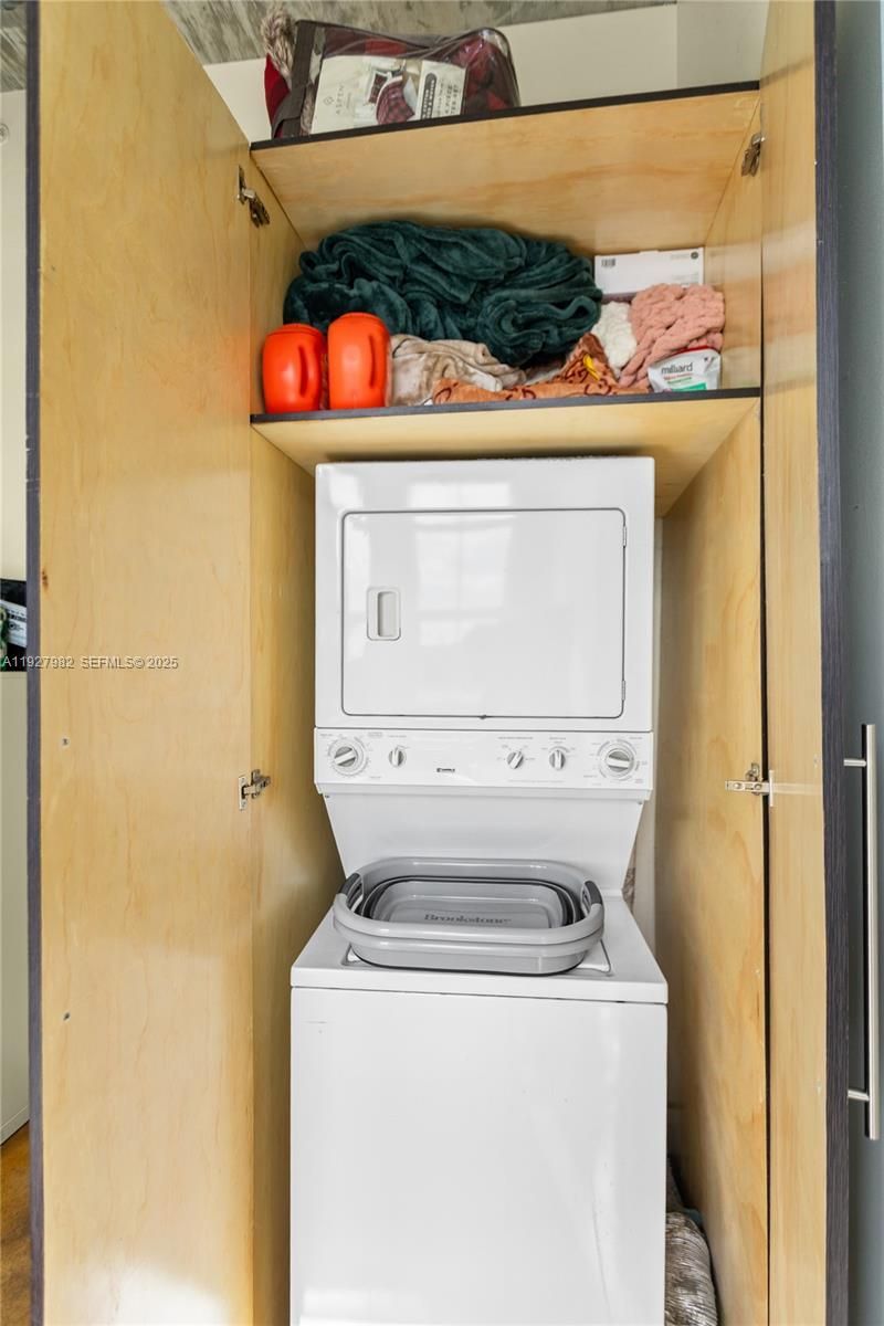 1789 NE Miami Gardens Dr, Unit W403, Miami, FL 33179 Photo