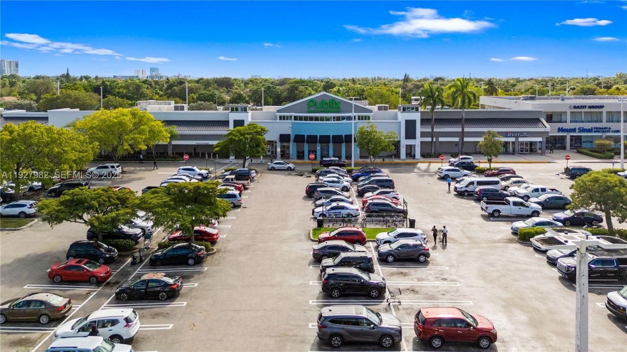 1789 NE Miami Gardens Dr, Unit W403, Miami, FL 33179 Photo