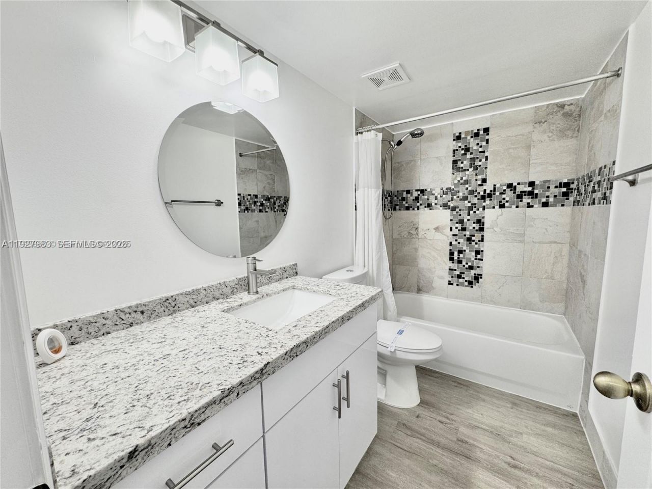 677 SW 111th Ave, Unit 303, Pembroke Pines, FL 33025 Photo