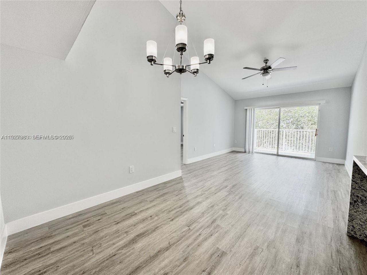 677 SW 111th Ave, Unit 303, Pembroke Pines, FL 33025 Photo