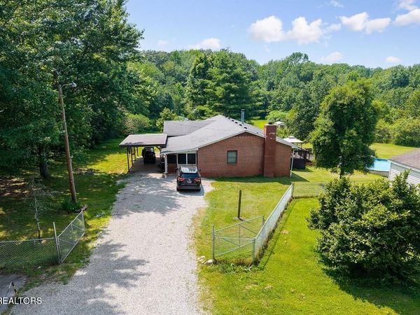 618 Cash Dollar Rd, Sparta, TN 38583