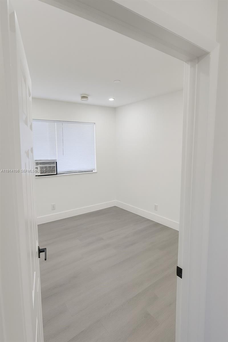 417 NW 2nd Ave, Unit 9, Hallandale Beach, FL 33009 Photo