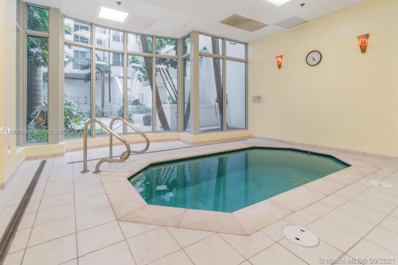 1830 Radius Dr, Unit 1121, Hollywood, FL 33020 Photo