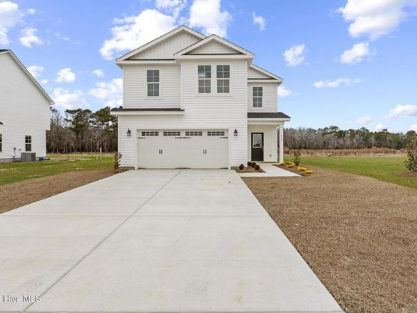 900 Wild Azalea Way, Hubert, NC 28539