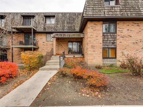 7 Oak Creek Drive, Unit 3703, Buffalo Grove, IL 60089