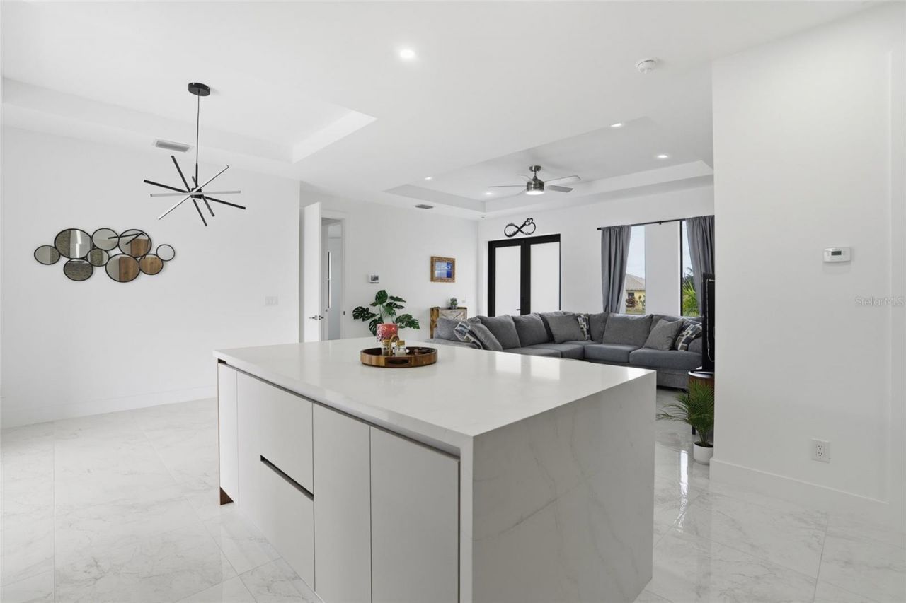 1720 NW 15th Place, Cape Coral, FL 33993 Photo