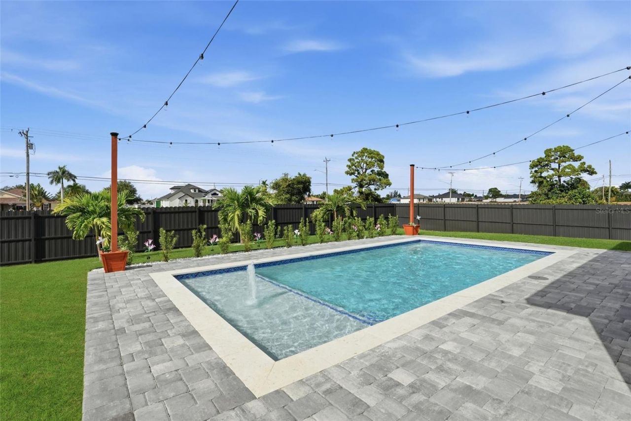 1720 NW 15th Place, Cape Coral, FL 33993 Photo