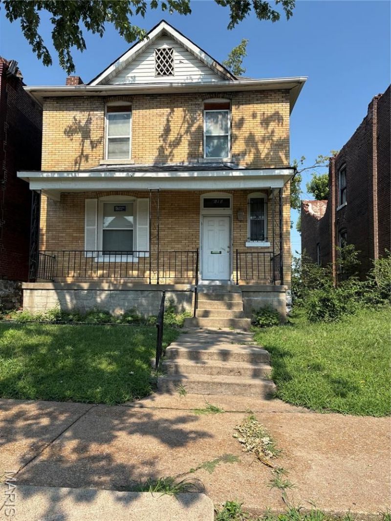 3615 Paris Avenue, Saint Louis, MO 63115 Main Photo