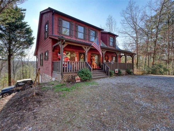 2567 Todd Shook Road, Young Harris, GA 30582