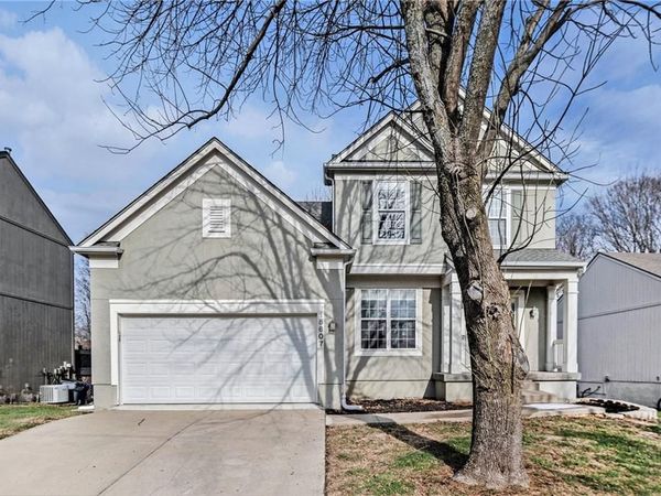 15607 S Blackfoot Street, Olathe, KS 66062