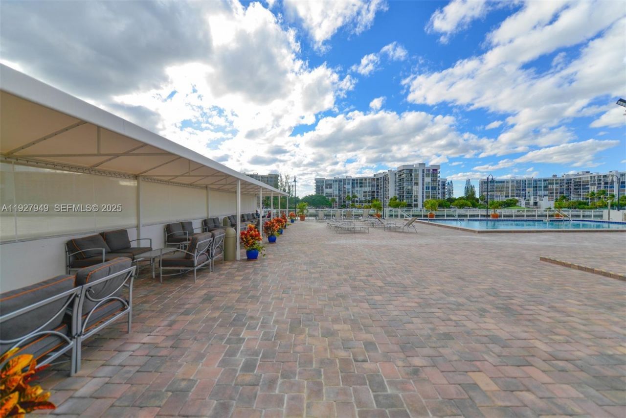 3000 S Ocean Dr, Unit 514, Hollywood, FL 33019 Photo