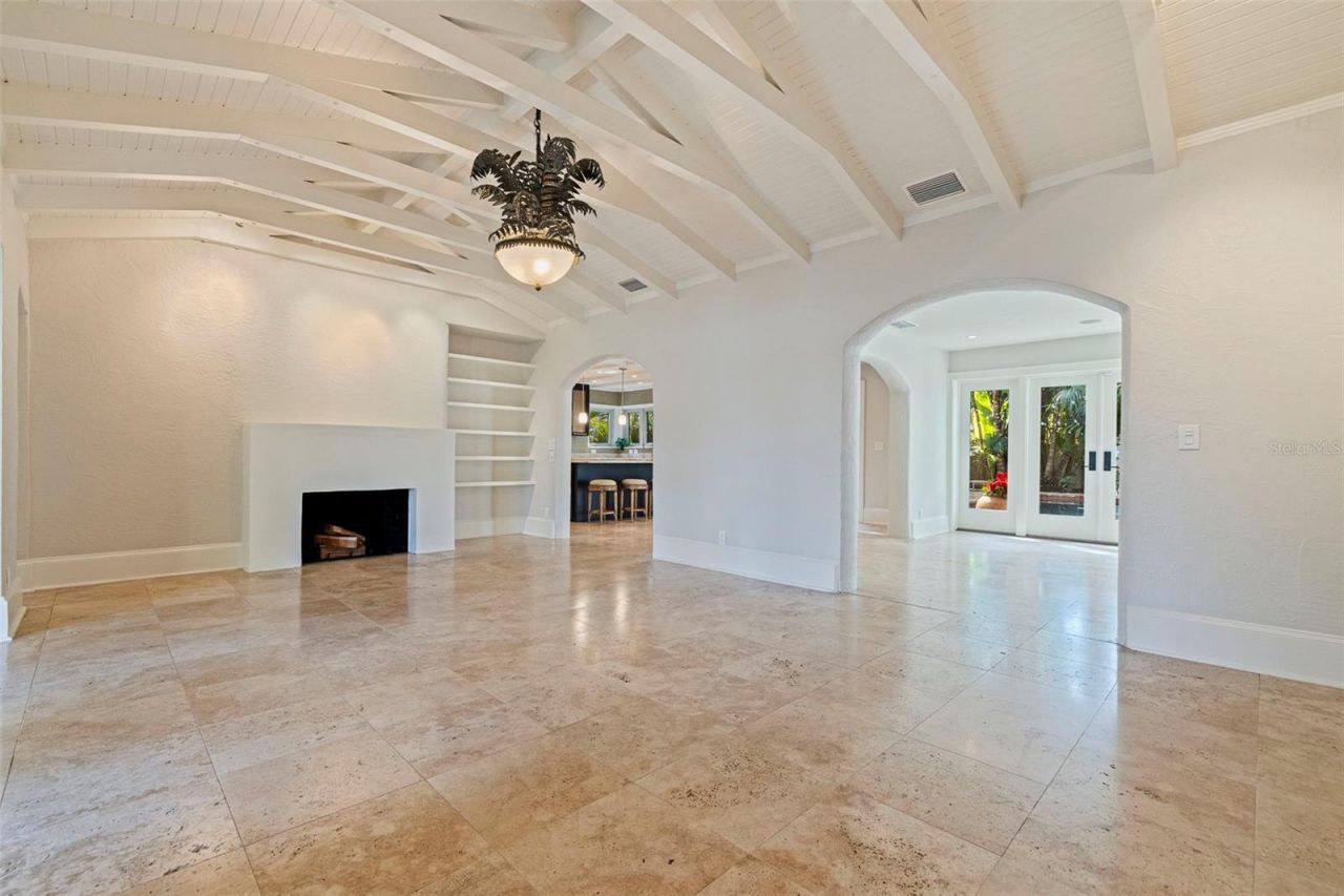 808 Brightwaters Boulevard Ne, Saint Petersburg, FL 33704 Photo