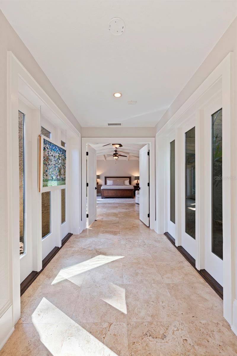 808 Brightwaters Boulevard Ne, Saint Petersburg, FL 33704 Photo