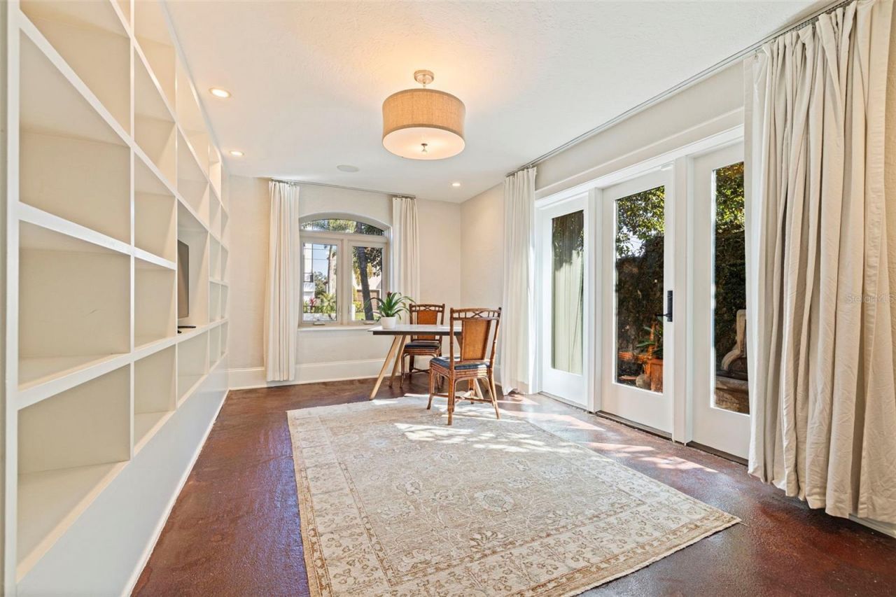 808 Brightwaters Boulevard Ne, Saint Petersburg, FL 33704 Photo