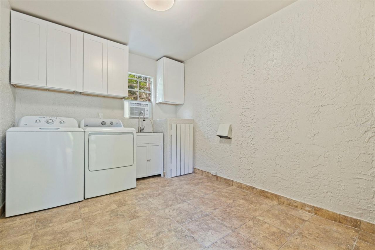 808 Brightwaters Boulevard Ne, Saint Petersburg, FL 33704 Photo