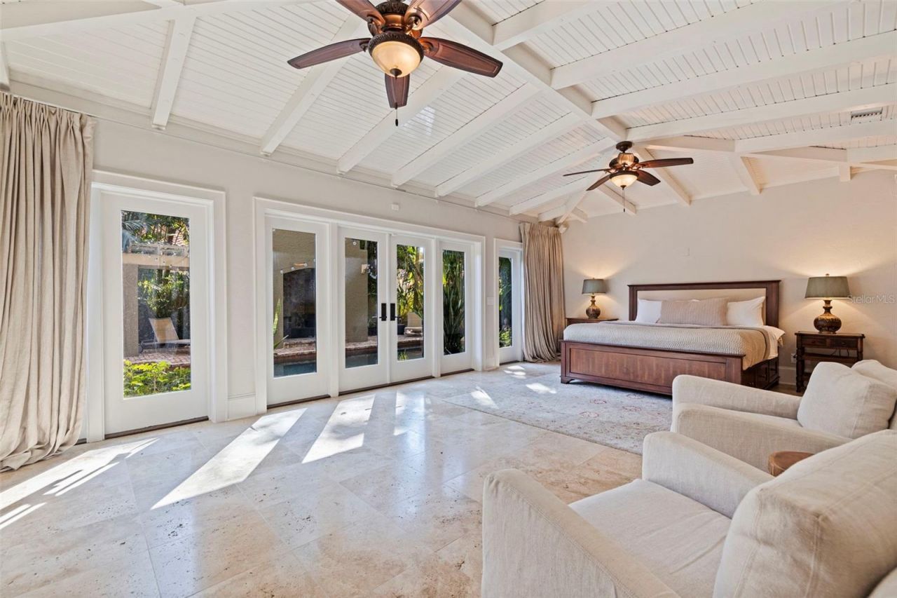 808 Brightwaters Boulevard Ne, Saint Petersburg, FL 33704 Photo