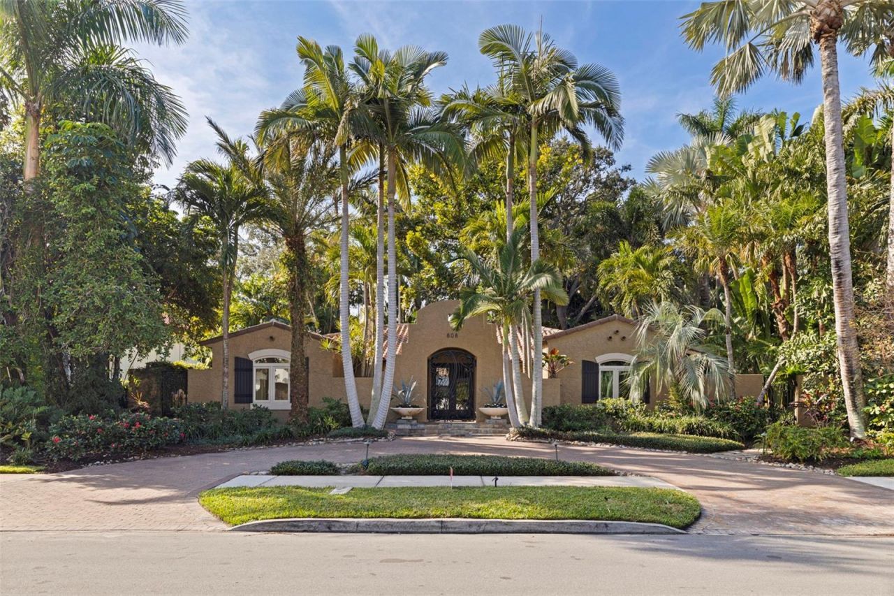 808 Brightwaters Boulevard Ne, Saint Petersburg, FL 33704 Photo