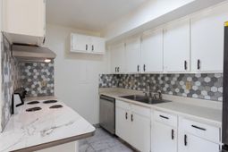 2494 Etiwan Avenue photo 4