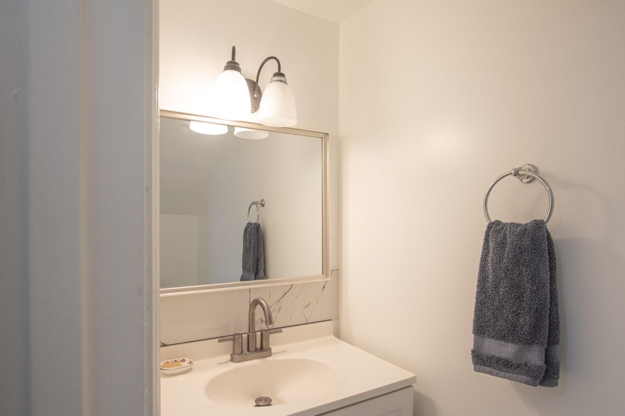 2494 Etiwan Avenue Photo 7