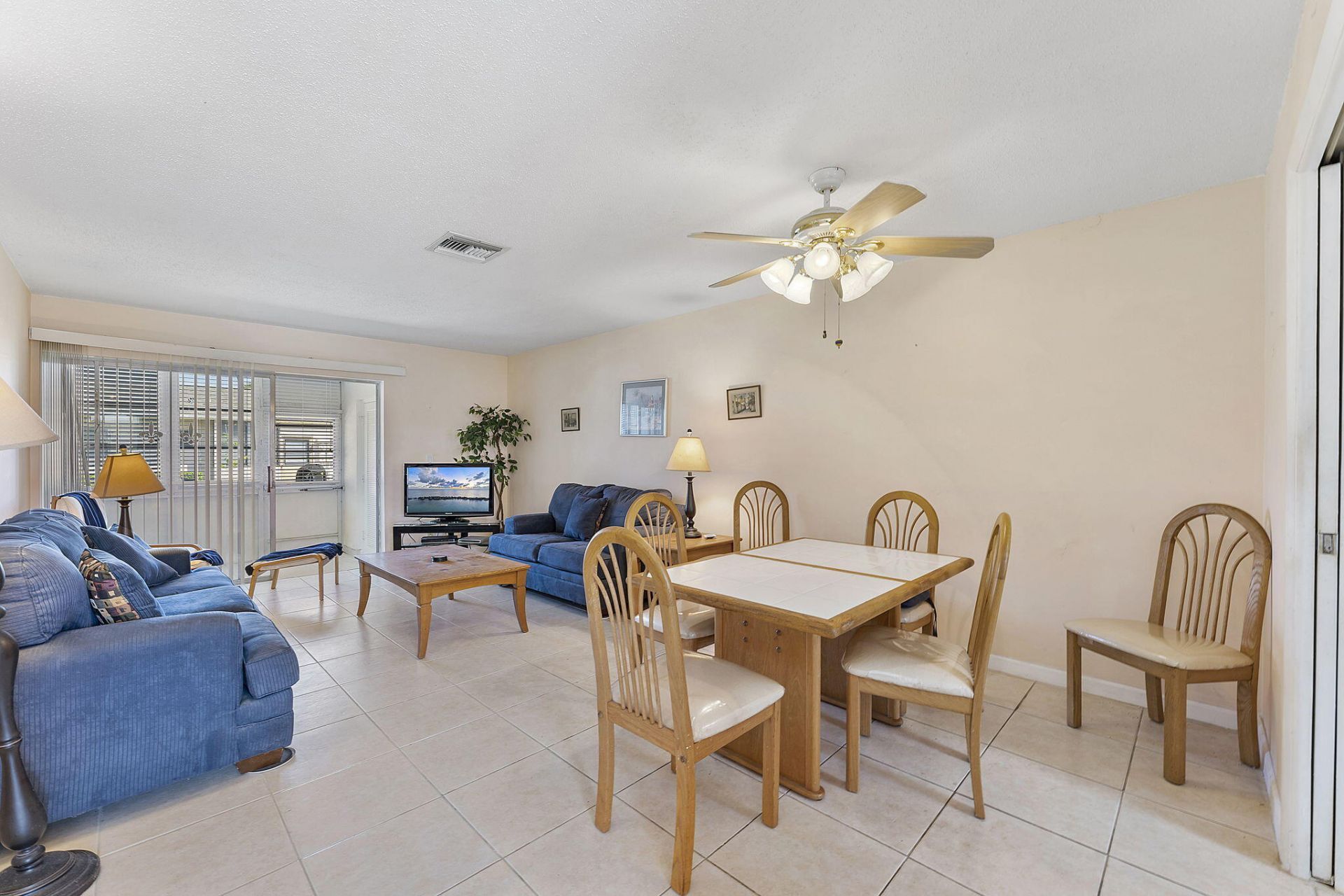 2523 Dudley Drive W, Unit H, West Palm Beach, FL 33415 Photo
