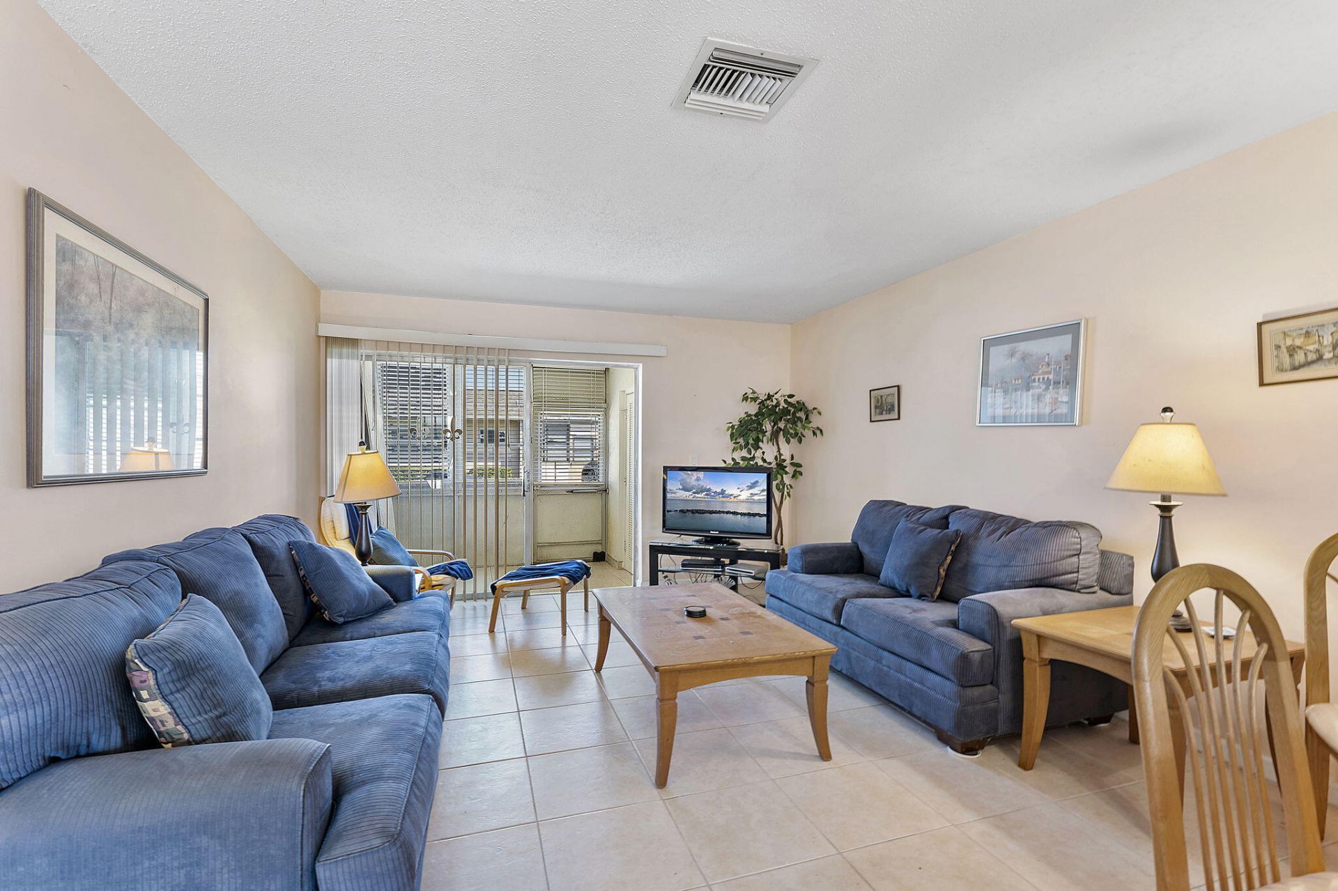 2523 Dudley Drive W, Unit H, West Palm Beach, FL 33415 Photo