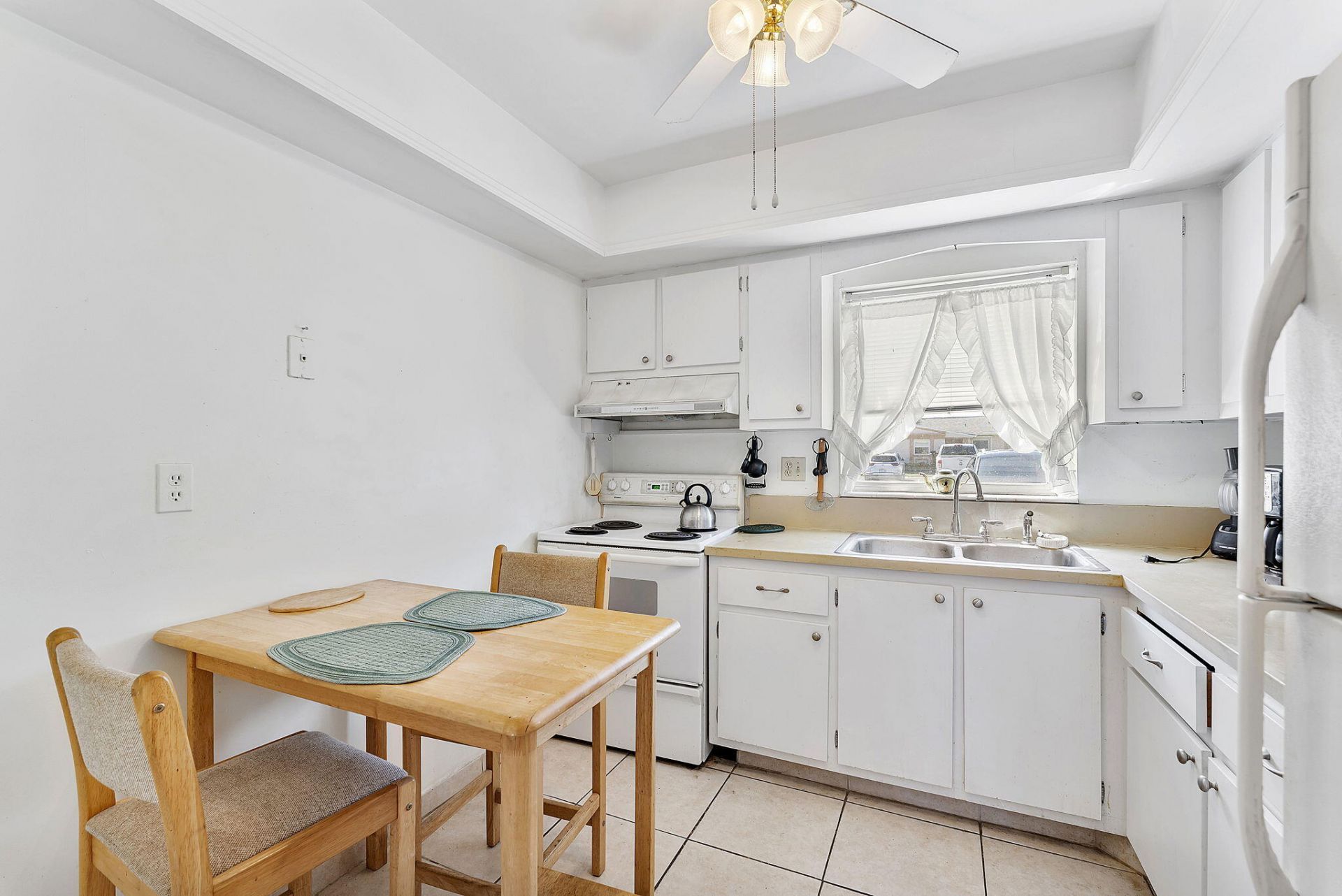 2523 Dudley Drive W, Unit H, West Palm Beach, FL 33415 Photo
