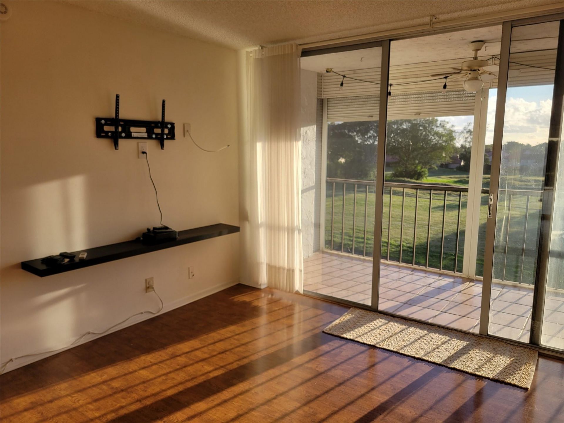 3671 Environ Boulevard, Unit 468, Lauderhill, FL 33319 Photo