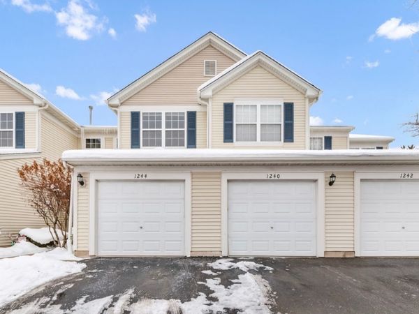 1244 Brookdale Drive, Unit 1244, Carpentersville, IL 60110