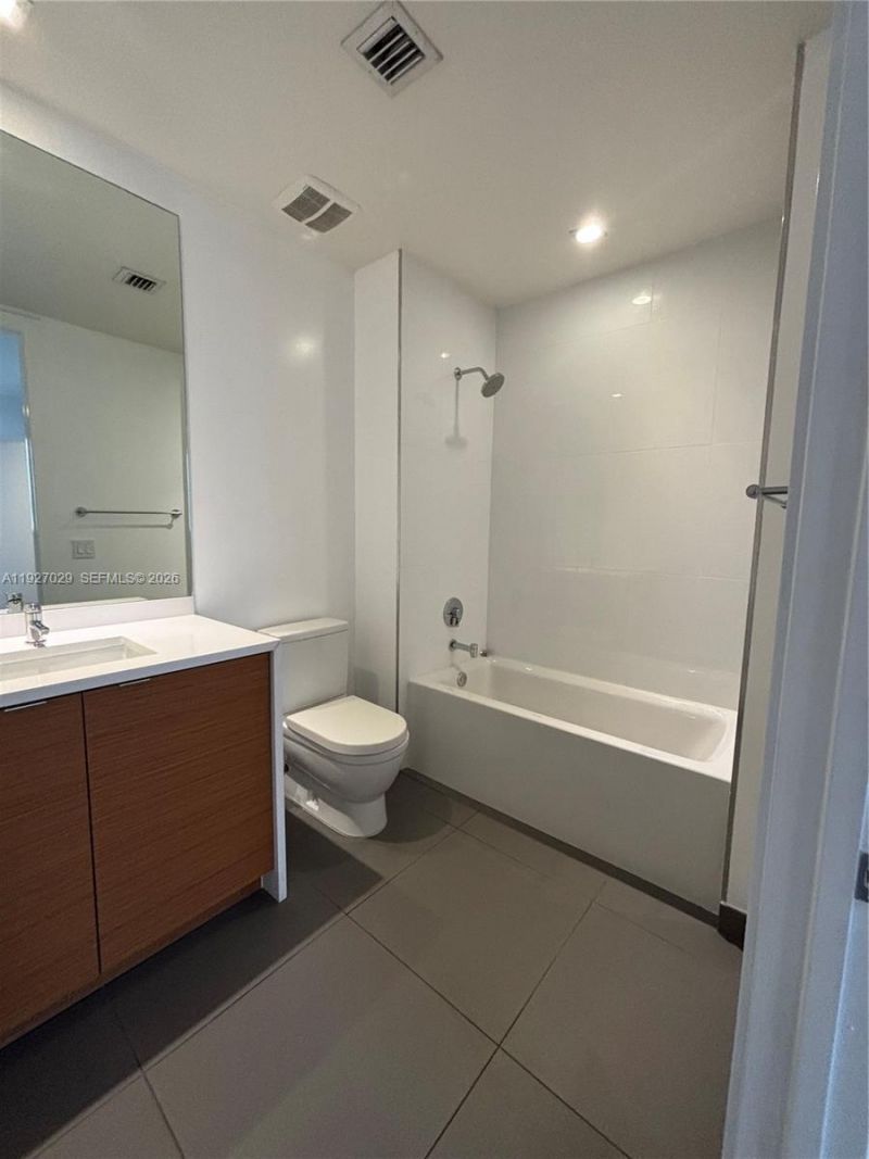 250 NW 24th St, Unit 3C, Miami, FL 33127 Photo