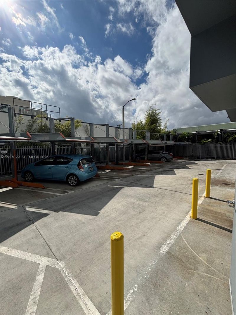 250 NW 24th St, Unit 3C, Miami, FL 33127 Photo