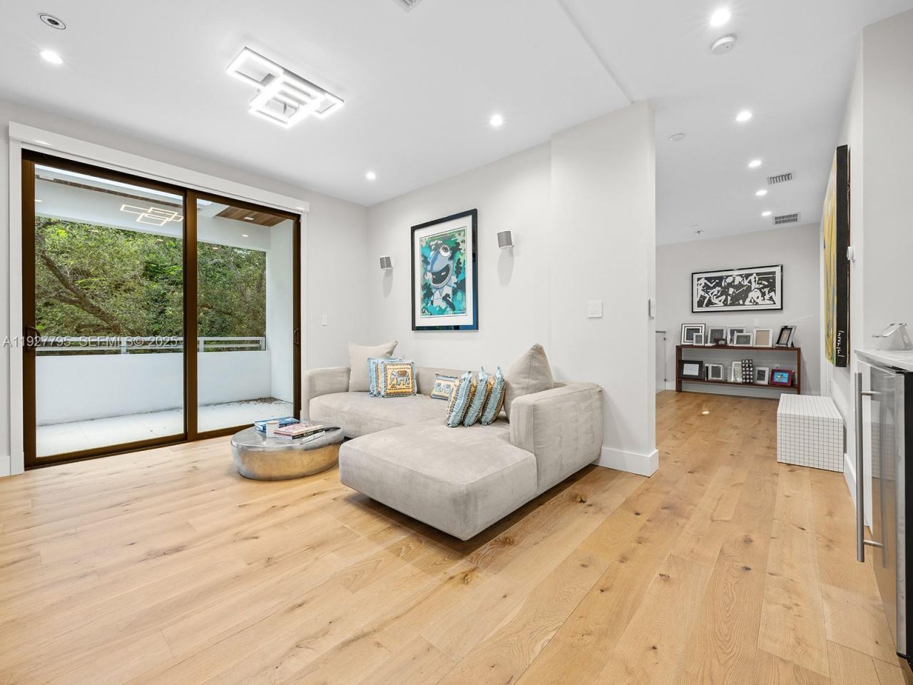 1760 Chucunantah Rd, Miami, FL 33133 Photo