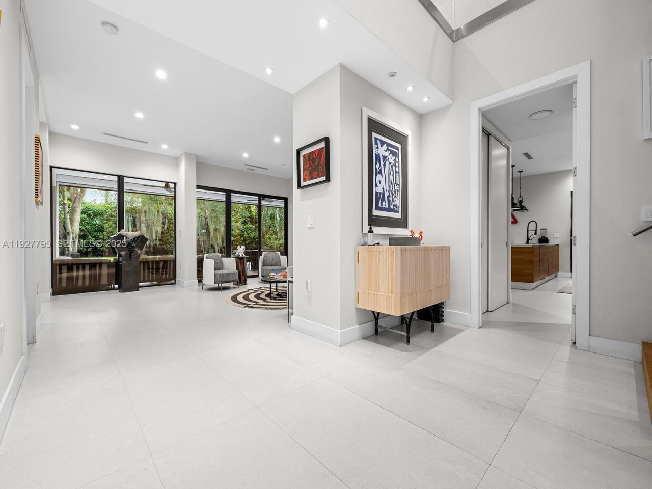 1760 Chucunantah Rd, Miami, FL 33133 Photo